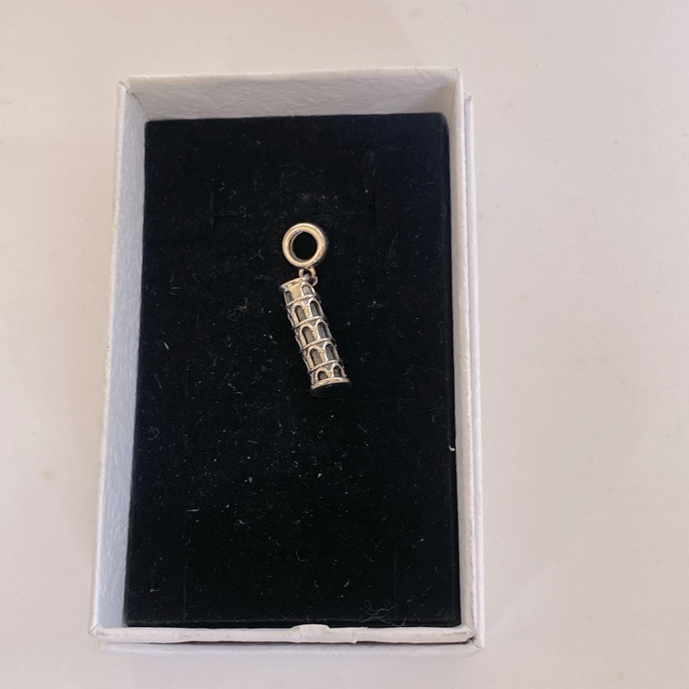Chamilia Leaning Tower of Pisa charm - Picture 3 of 7